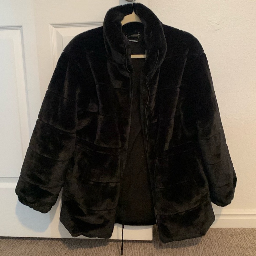 Elie Tahari Black Coat